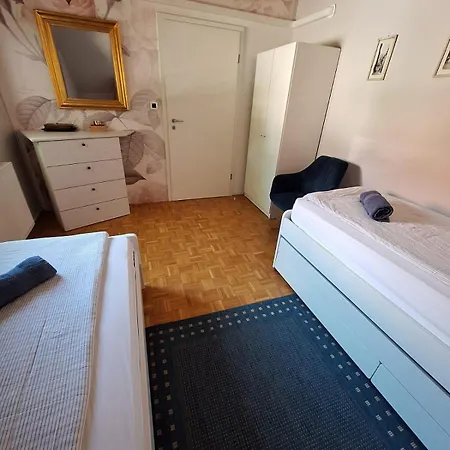 Avrora House Free Parking In Old Town شقة *